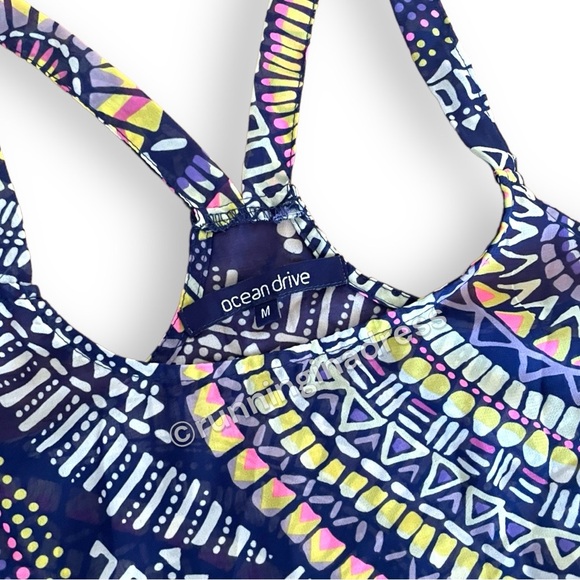 Ocean Drive Medallion Printed Sheer Swim Cover Up Top Size Medium - Picture 11 of 12